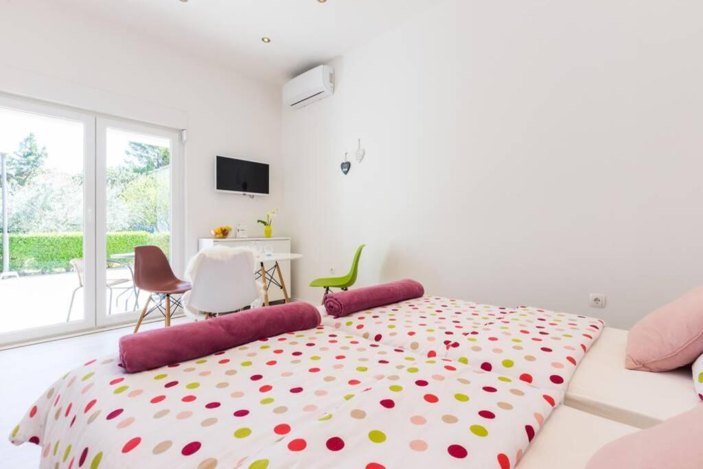 Candy Ap.-Near Center,Bus,Beach+Free Parking Place Zadar Eksteriør bilde